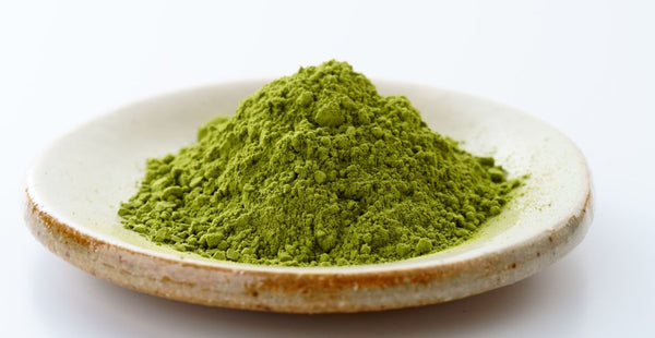 Super Greens Powder Side Effects: The Good, the Bad, and the Bottom Line from a Nutritionist